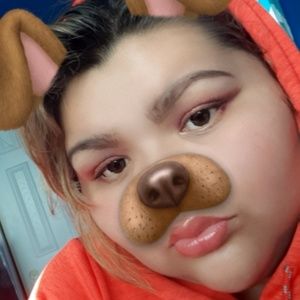 Meet your Posher, Raquel